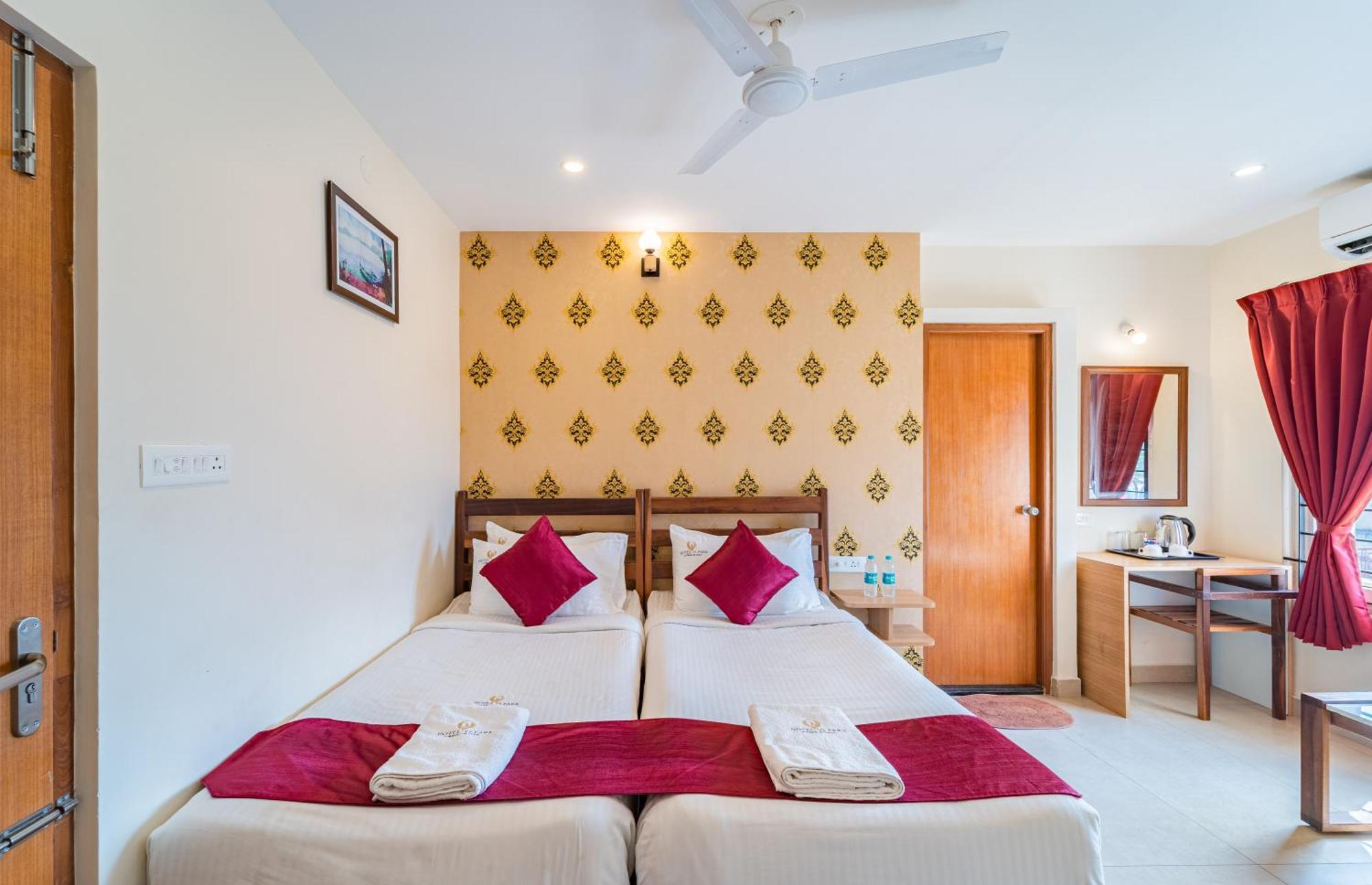 Hotel VI Park - City Centre Pondicherry Exteriör bild