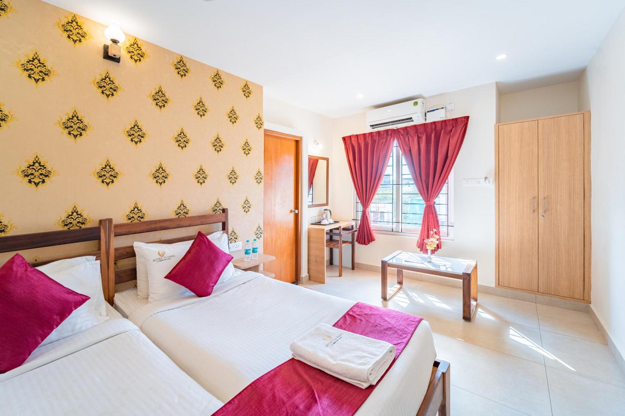 Hotel VI Park - City Centre Pondicherry Exteriör bild